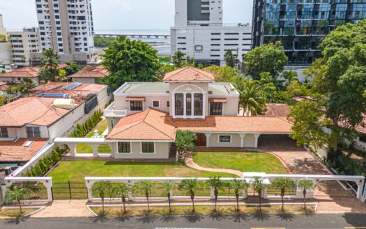 EXCLUSIVA MANSION EN VENTA ALTOS DEL GOLF – MLS 21459