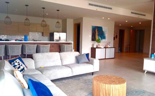 Playa Escondida Resort Apartamento con Piscina en Venta – MLS 22630