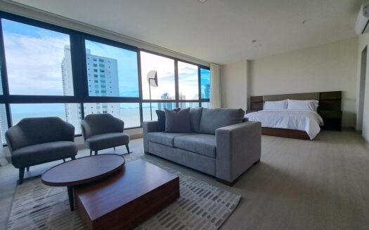 PH Arcadia – Apartamento en piso alto totalmente amueblado – MLS 22109