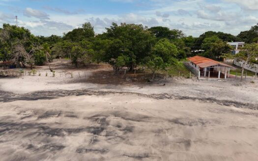 Paraíso Frente al mar en Juan Hombron – MLS 22420
