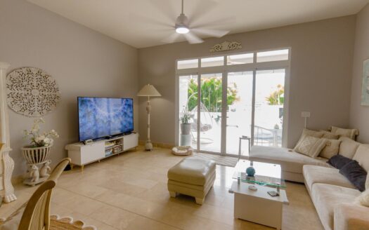 APARTAMENTO DE LUJO AMUEBLADO EN MARINA VILLAGE, BUENAVENTURA – MLS 22665