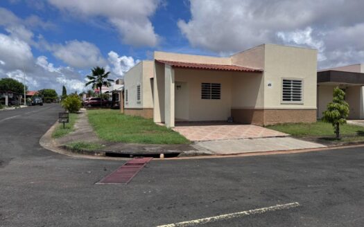 VENDO CASA RESIDENCIAL LA CHORRERA ARBOLEDAS LOS OLIVOS – MLS 22660