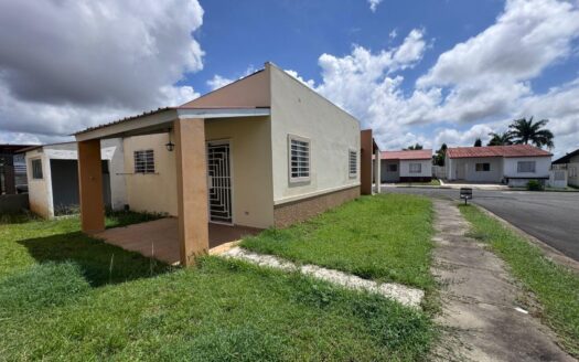 VENDO CASA RESIDENCIAL LA CHORRERA ARBOLEDAS LOS OLIVOS – MLS 22660