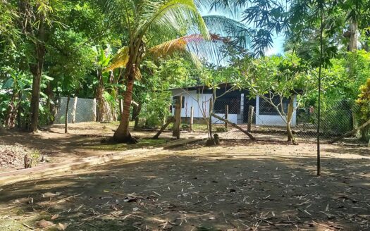 Encantador dúplex junto a la playa en Puerto Armuelles, Panamá – MLS 22648