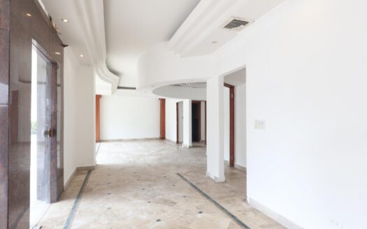 Locales comerciales en Venta en Villa de las fuentes Tumba Muerto – MLS 22387