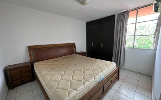Venta de apartamento PH Lomas del Parque – MLS 22643