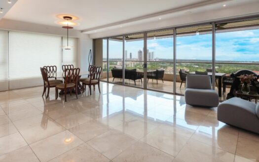 VENTA DE EXCLUSIVO APARTAMENTO EN SANTA MARIA PH GREENGARDEN – MLS 22640