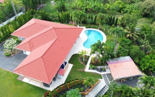 Casa de playa en venta en Playa Grande – MLS 22616