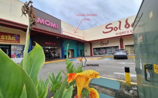 En el Centro Comercial Los Pueblos, entre Sol de la India y Momi en la esqu – MLS 20660
