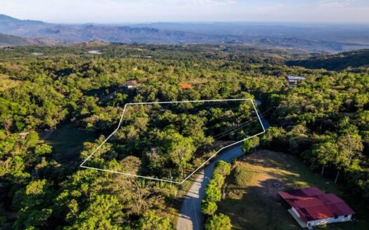 Finca con Casa en Venta en Alto Jaramillo Boquete – MLS 22583