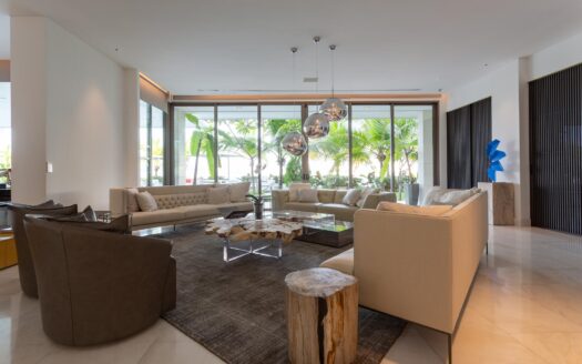 Casa de verano: donde el sol, el mar y el estilo se encuentran – MLS 20681