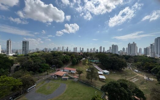 HYDE PARK – Con Acceso Directo al Parque Omar – MLS 21860