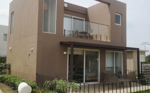 PLAYA CARACOL THE TIDES CASA UNIFAMILIAR A PASOS DE LA PLAYA EN REMATE – MLS 22539
