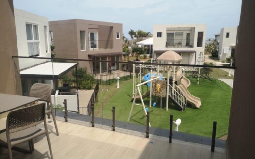 PLAYA CARACOL THE TIDES CASA UNIFAMILIAR A PASOS DE LA PLAYA EN REMATE – MLS 22539