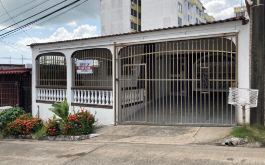 CASA EN ALQUILER EN COLINAS – MLS 22538