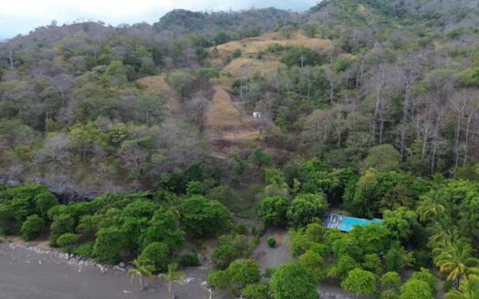 Lote con vista al mar a 50 metros de la playa en Cambutal – MLS 22429