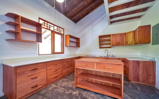 Casa de campo en Pedasi – MLS 21206