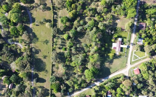 Venta de lote en Macano de Cochea – MLS 22470