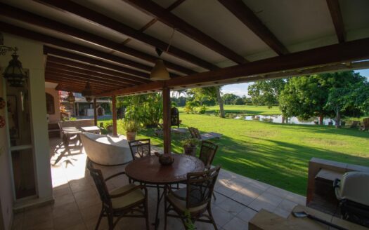 Casa de Ensueño en Comunidad Privada – MLS 21154