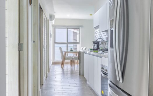Frente al Mar 2 Habitaciones 2 Baños, Llave en Mano en Playa Caracol – MLS 22455