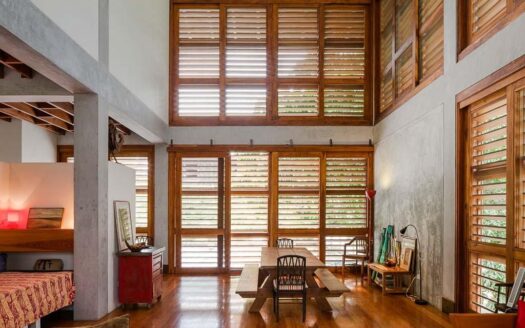 Casa con piscina en la selva tropical panameña en Gamboa – MLS 22263