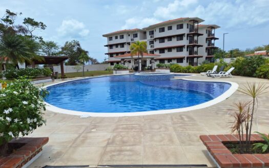 Condominio asequible de 3 habitaciones en venta en Coronado – MLS 22428