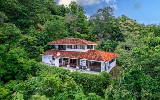 Impresionante casa con vista al mar en Playa Venao – MLS 21286