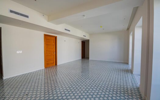 Apartamento A La Venta De 3 Habitaciones Estilo Colonial Frente Al Mar – MLS 20492