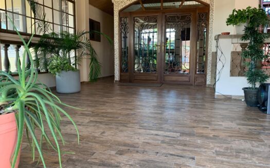 Se Vende Casa Ubicada en Brisas del Golf – MLS 21775