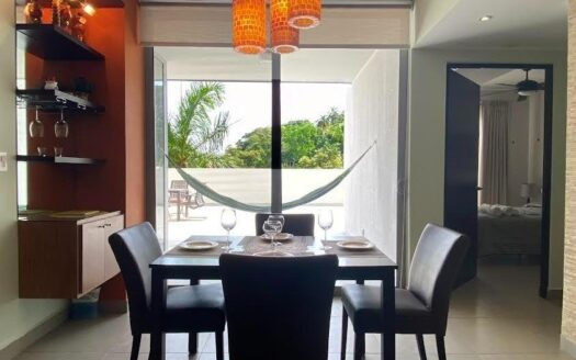PH MOSAIC APT AMOBLADO POR DEBAJO DEL COSTO CON ENORME TERRAZA – MLS 22421