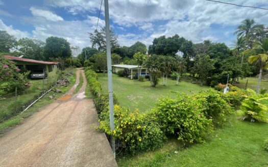 Venta de casa uso comercial/residencial en esquina (Chapala, Arraijan) – MLS 22416