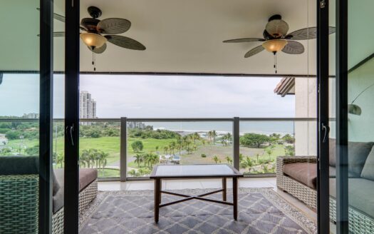 Penthouse de lujo frente al mar con 2 pisos y 2 terrazas – MLS 22401