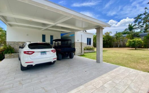 VILLA MODERNA CON PISCINA – MLS 22404