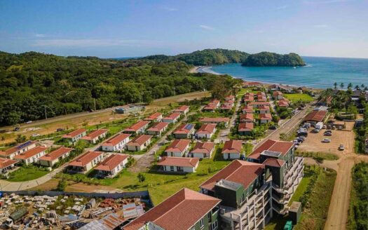 Condominio generador de ingresos en Playa Venao – MLS 22400