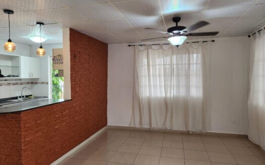 Se vende casa en Green Village Arraijan – MLS 22395