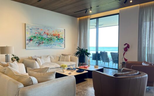 Residencia de lujo frente al mar | Torre Upper East – MLS 22374
