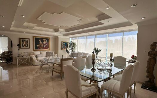 ¡Hazlo tuyo hoy! Vive en Vistanova, El Cangrejo. – MLS 22368