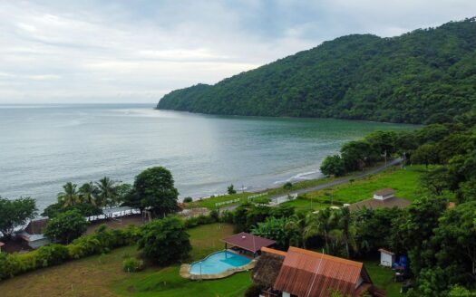 Propiedad frente al mar en Bucaro – MLS 22340