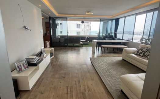 Lujoso apartamento en venta en PH Monticello Marbella. – MLS 22238