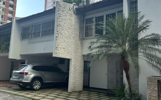 Venta de Casa Duplex en San Francisco – MLS 22724