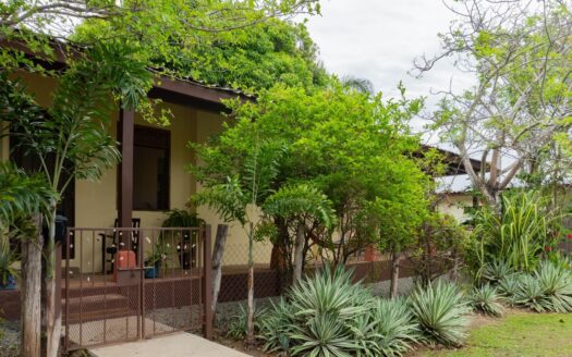 Propiedad encantadora en venta en Pedasí – MLS 22593