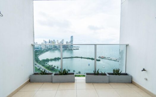 Vida de lujo frente al mar en White Tower, Panamá – MLS 22702