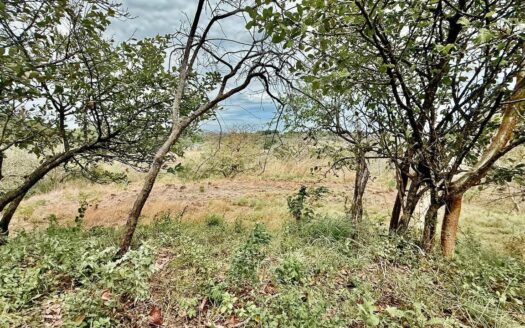 FINCA EN COSTA ESMERALDA CON HERMOSAS VISTAS – MLS 22700