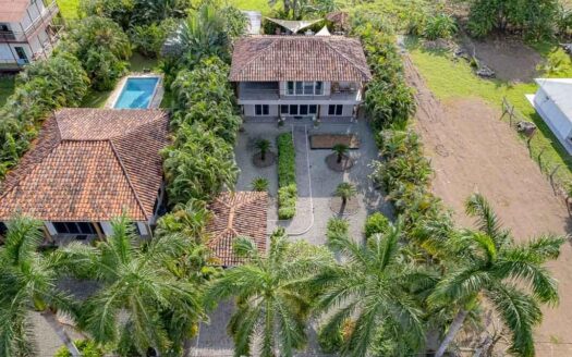 Casa con vista al mar en Pedasi con piscina – MLS 21561