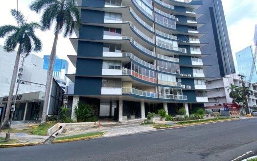 Oficina de 160M2 en Área Bancaria – MLS 22311
