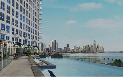 Avenida Balboa con balcón y espectacular vista! – MLS 22082