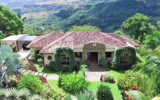 Altos del María Villa En Venta – MLS 22286
