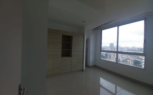 Banco Vende Apartamento en Ph Rainbow Tower – MLS 22270
