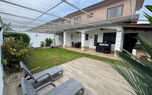 PH VERSALLES I / 3 HAB / CBE – MLS 22217