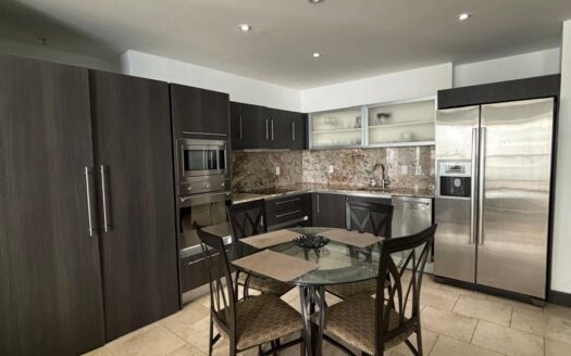 VENTA DE APARTAMENTO UBICADO EN THE OCEAN CLUB – MLS 22212